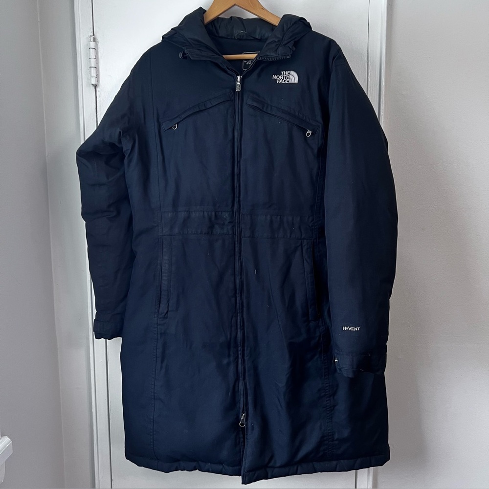 The North Face Women's Dark Navy Hooded Puffer Parka